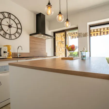 Apartment Les Maures De L'esterel-3 By Interhome